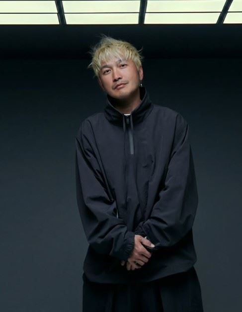 藝人KID（林柏昇）長期參與節目《綜藝玩很大》外景拍攝，近日遠赴越南工作期間，家中卻因3歲兒子一句童言童語意外掀起溫馨插曲。（圖／翻攝自KID IG）