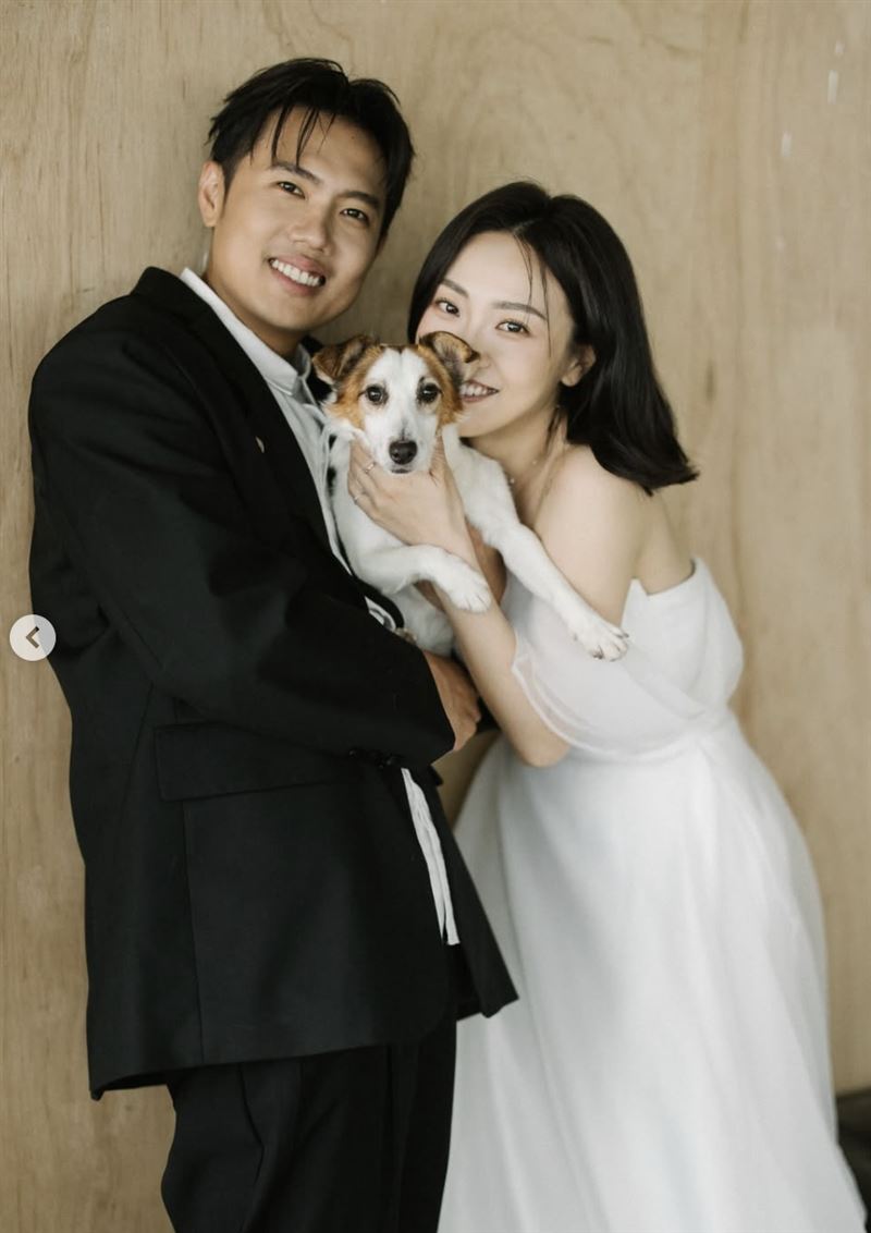玖壹壹洋蔥曬出婚紗照,吸引超過9萬人按讚送上祝福。(圖/翻攝自洋蔥IG)