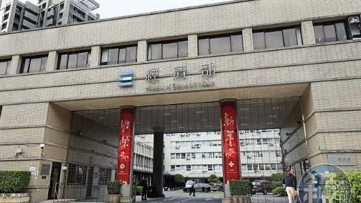 朝野委員遭重判！牛煦庭執意發聲為「他」