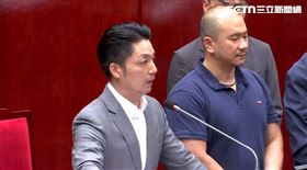 蔣萬安赴台北市議會接受市政總質詢（圖／翻攝畫面）