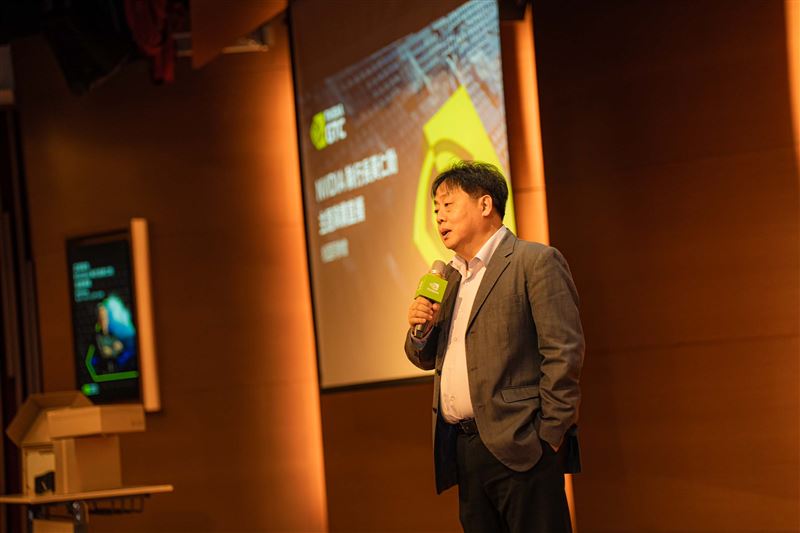 文化大學校長王子奇表示，學校持續深化AI教育與跨域學習，透過產學合作及智慧學習環境建置，協助學生接軌未來產業發展趨勢。（圖／文化大學提供）