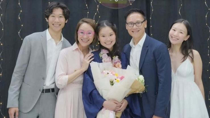 瓦城18歲千金錄取哈佛大學 超仙正面照曝