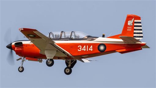 2飛官殉職！T-34服役逾40年　空軍回應了