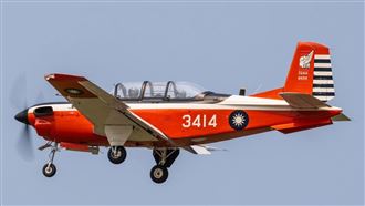 沒彈射座椅害飛官枉死　T-34挨批不合時宜