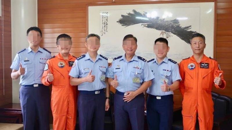 殉職飛官過俊男下月要退伍 親友慟喊這句