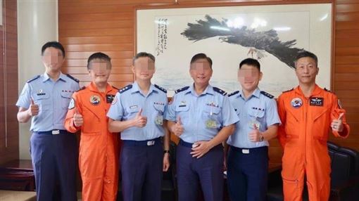 殉職飛官過俊男下月要退伍　親友慟喊這句