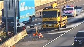 台中,事故,轎車,護欄,自撞,國道,交流道,車禍,命危,駕駛。（圖／翻攝自高公局官網）
