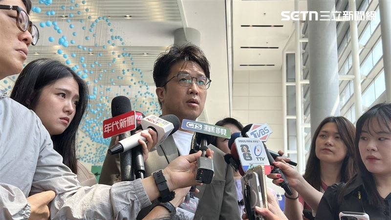 沈伯洋出席InnoVEX 2026，他表示，如果對市政足夠了解，有些東西即使不太能記憶也一定可以回答，這都是不需看稿就可以答覆的。（圖／記者劉秀敏攝影）