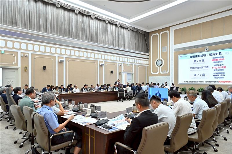 行政院長卓榮泰今（3）日主持「中央道路交通安全會報115年第2次會議」。（圖／行政院提供）