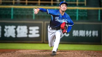 魔鷹右打對決投手劉俊豪　悍將遭雄鷹血洗