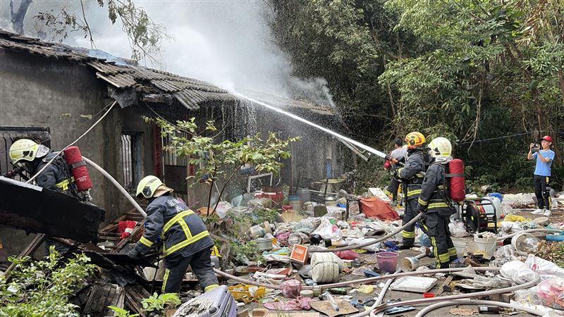 宜蘭縣五結鄉季水路、某1樓平房發生火警，所幸無人受困傷亡。（圖／翻攝畫面）