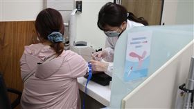 以為只是腎結石 卻變成脖子手術。（圖／彰化醫院提供）