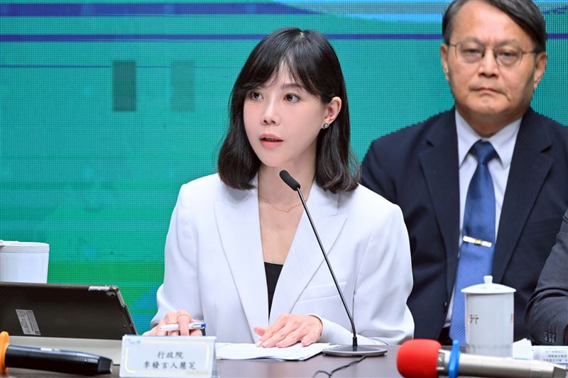 行政院發言人李慧芝今（4）日主持院會後記者會。（圖／行政院提供）