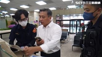 藝人王中平遇詐？奔銀行臨櫃驚惶領500萬