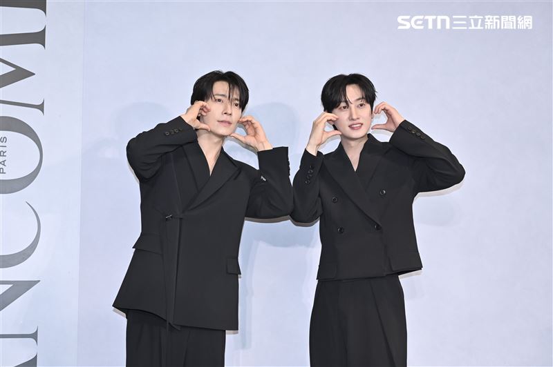 韓團SUPER JUNIOR-D&amp;E成員東海、銀赫許願再來到台北大巨蛋開唱。（圖／記者鄭孟晃攝影）