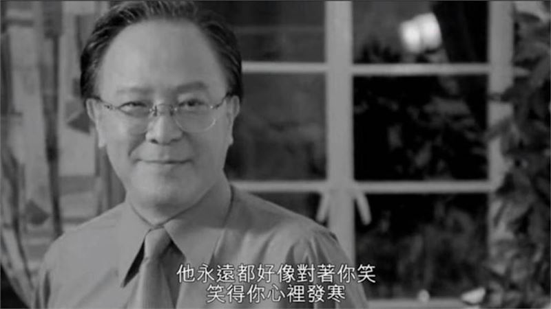 鍾景輝演出《賭神3之少年賭神》中的大反派令人印象深刻。(圖/翻攝自電影畫面)