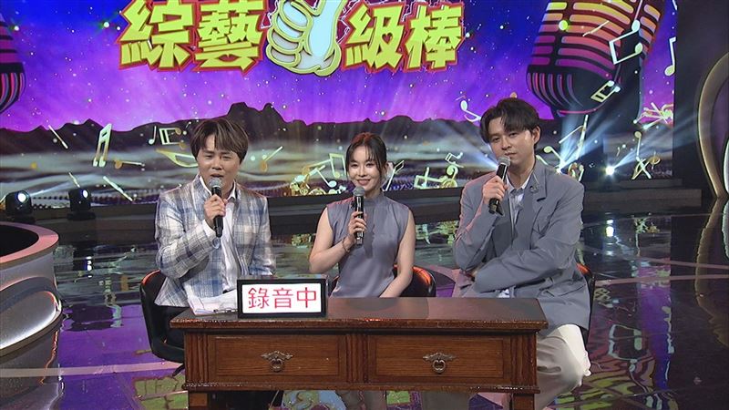 陳孟賢(左起)訪杜忻恬、李子森CP鬧笑話。(圖／中視提供)