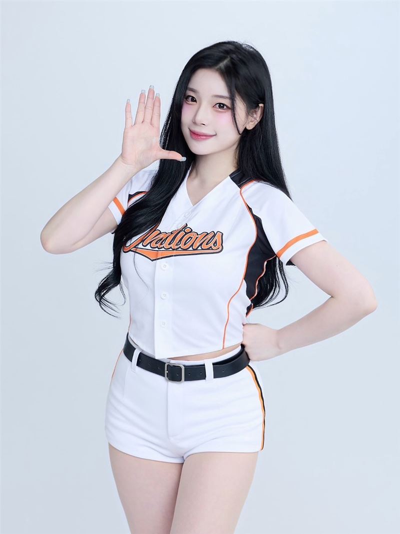 中職統一獅啦啦隊Uni-Girls韓籍啦啦隊女神Mimi（趙娟週）。（圖／翻攝自IG @jjuya_o0o）