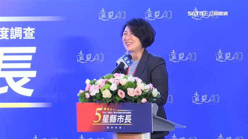 接過獎座，饒慶鈴形容宛如得了一座奧斯卡