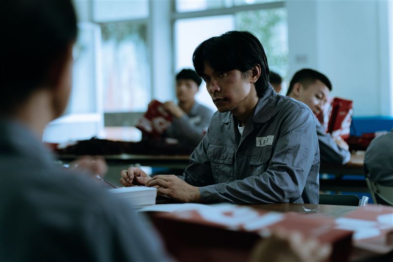 姚淳耀入獄慘遭霸凌。（圖／瀚草影視提供）