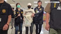 遣返班機抵達桃機　劉喬安被刑警上銬逮捕