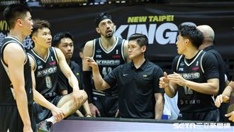 洪志善怒：哪個白痴教練會在2連勝後變陣