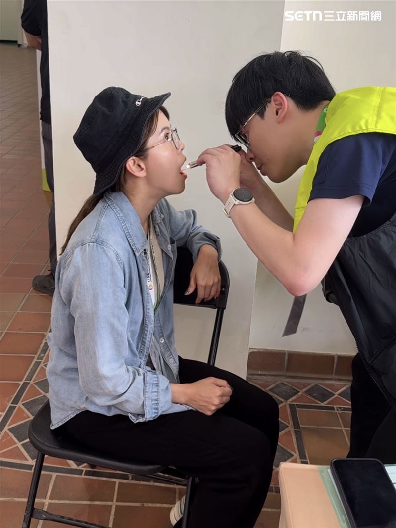 林柏妤接下全中運主持，上台前發生魚刺卡喉嚨的驚險意外。（圖／林柏妤提供）