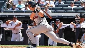 MLB守護者隊台裔外野手「費仔」費柴德4日對洋基的比賽敲出本季首安。（圖／美聯社／達志影像）
