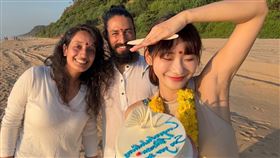 愛莉莎莎昨深夜宣布破冰與瑜伽老師Raj和好。（圖／翻攝自IG@goodalicia）