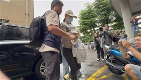 劉喬安被移送新北地檢。（圖／記者陳韋劭攝影）
