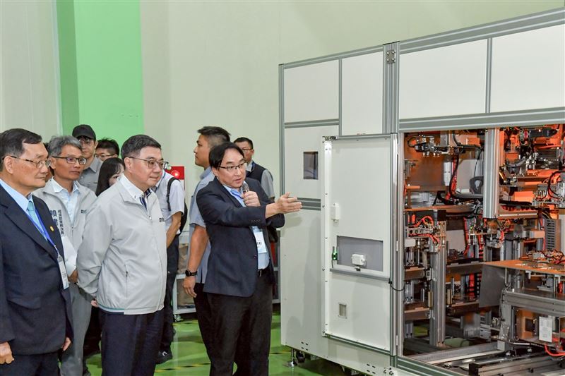行政院長卓榮泰前往台中市參訪旭東機械工業股份有限公司（圖／行政院提供）