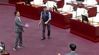 白議員質詢找蔣萬安打匹克球：殷瑋一起
