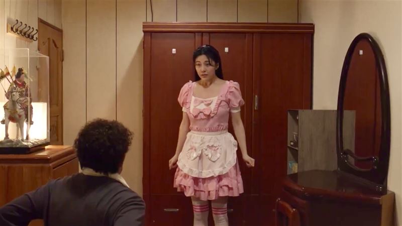 韓瑜女僕裝劇照。（圖／民視提供）