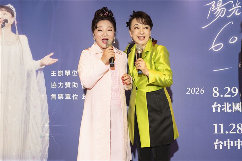 翁倩玉將舉辦演唱會，白冰冰驚喜現身力挺。（圖／大大娛樂提供）