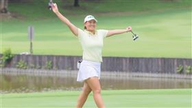 俞涵軒以三回合總桿210桿(-6)的成績獲得職業生涯首座公開賽冠軍。（圖／TLPGA提供） 