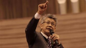 六燈獎主持人腦出血昏迷醒了　妻曝病況