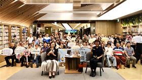 從文學對談與社區互動　信義警創新治安座談會（圖／翻攝畫面）