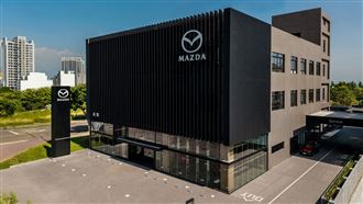 台中爆紅新據點！MAZDA打造最有溫度展間