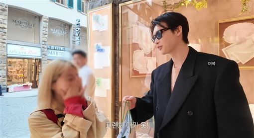 李鐘碩買鑽石鍊送員工　金額大到遭疑盜刷
