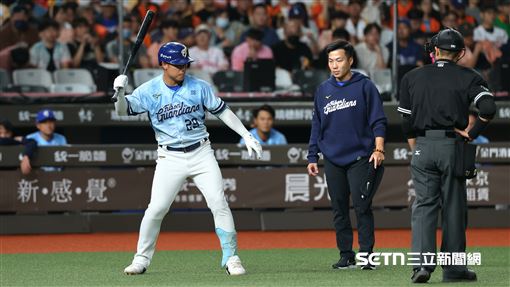 申皓瑋自打球提前退場　悍將回應最新狀況