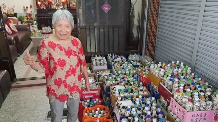 嘉義身障嬤日行十里拾菸蒂千瓶兌換金額曝