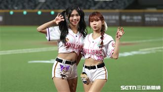 獨／凌晨抵台直奔大巨蛋　Joy、芮絲不累