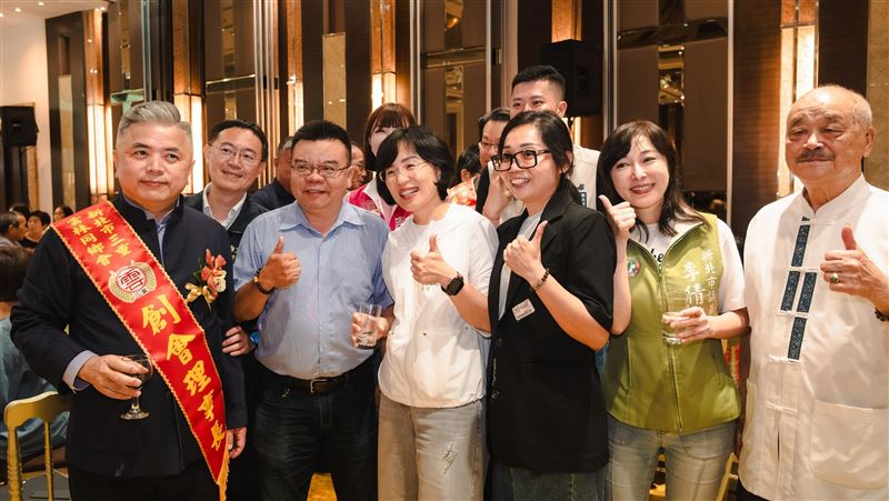 出席三重雲林同鄉會　蘇巧慧重行銷