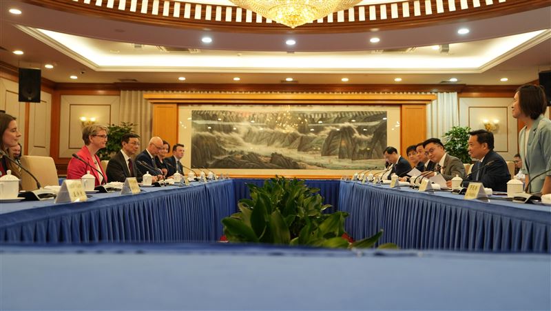 英外相結束訪中 與中國不同聲明避談台灣