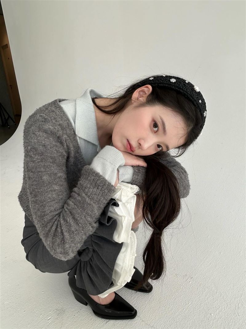 事實上,IU之所以被點名,與先前總統彈劾相關集會有關。(翻攝自IU IG)