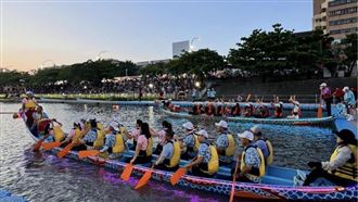 鹿港慶端陽　龍王祭熱鬧踩街、龍舟競渡