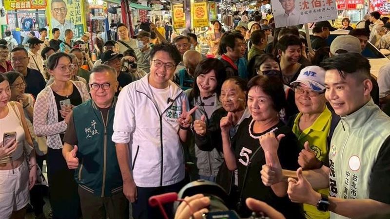 他曝沈伯洋拜票「窩心舉動」:完全沒身段