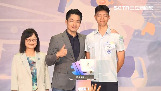 網號召向美國務院檢舉：蔣全家綠卡恐取消