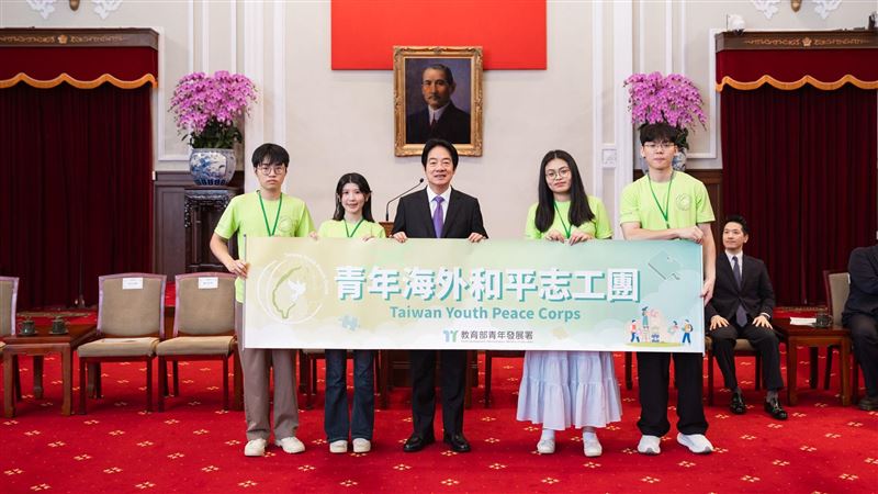 接見青年海外志工代表 賴清德曝期許