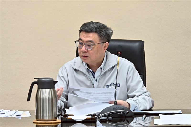 行政院長卓榮泰今(8)主持「因應中東衝突民生安定專案會議」。(圖/行政院提供)